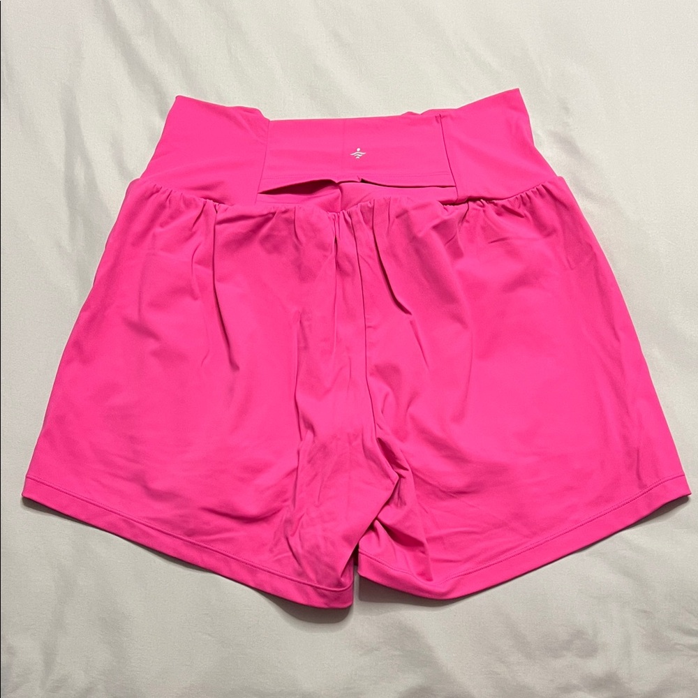 Halara Super High Waisted 2-in-1 Yoga Shorts (5”) - Picture 3 of 5